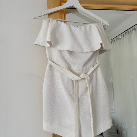 Aritzia Babaton White Romper - Size 2 - Picture 1 of 3